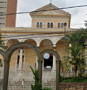 CCDEJ - Cetro Cristão de Estudos Judaicos - Entrada do Estacionamento (ao lado da paróquia São José)